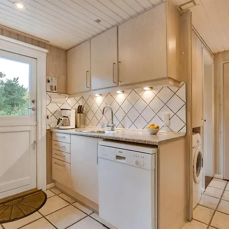 Semesterbostad Arnelung - 1-9km From The Sea By Interhome